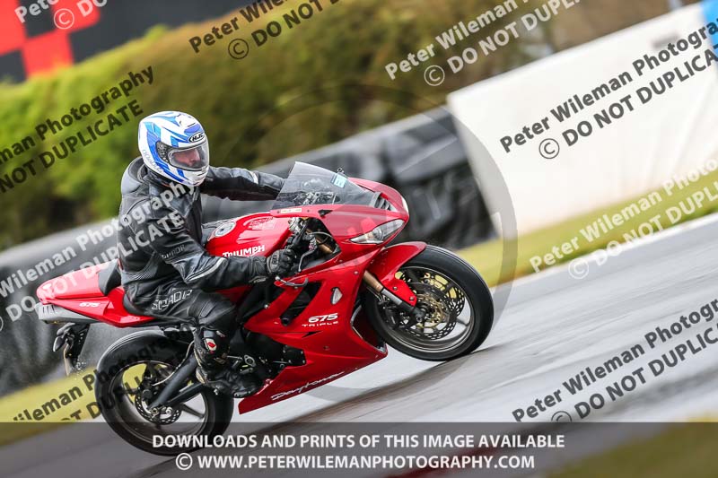 PJM Photography;donington no limits trackday;donington park photographs;donington trackday photographs;no limits trackdays;peter wileman photography;trackday digital images;trackday photos